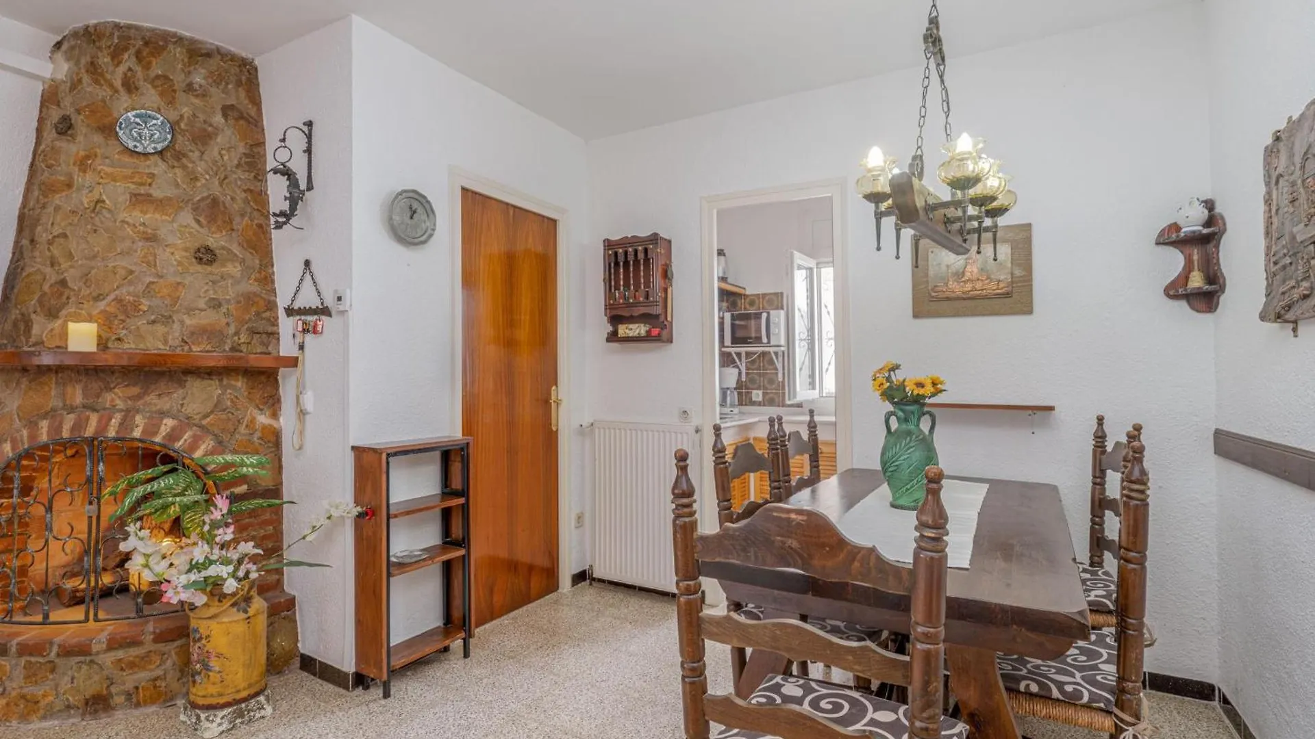 Holiday home Acogedor Chalet De 2 Dormitorios Con Amarre De 12,5M, Terraza Y Jardin En Empuriabrava - Hisp-288-62