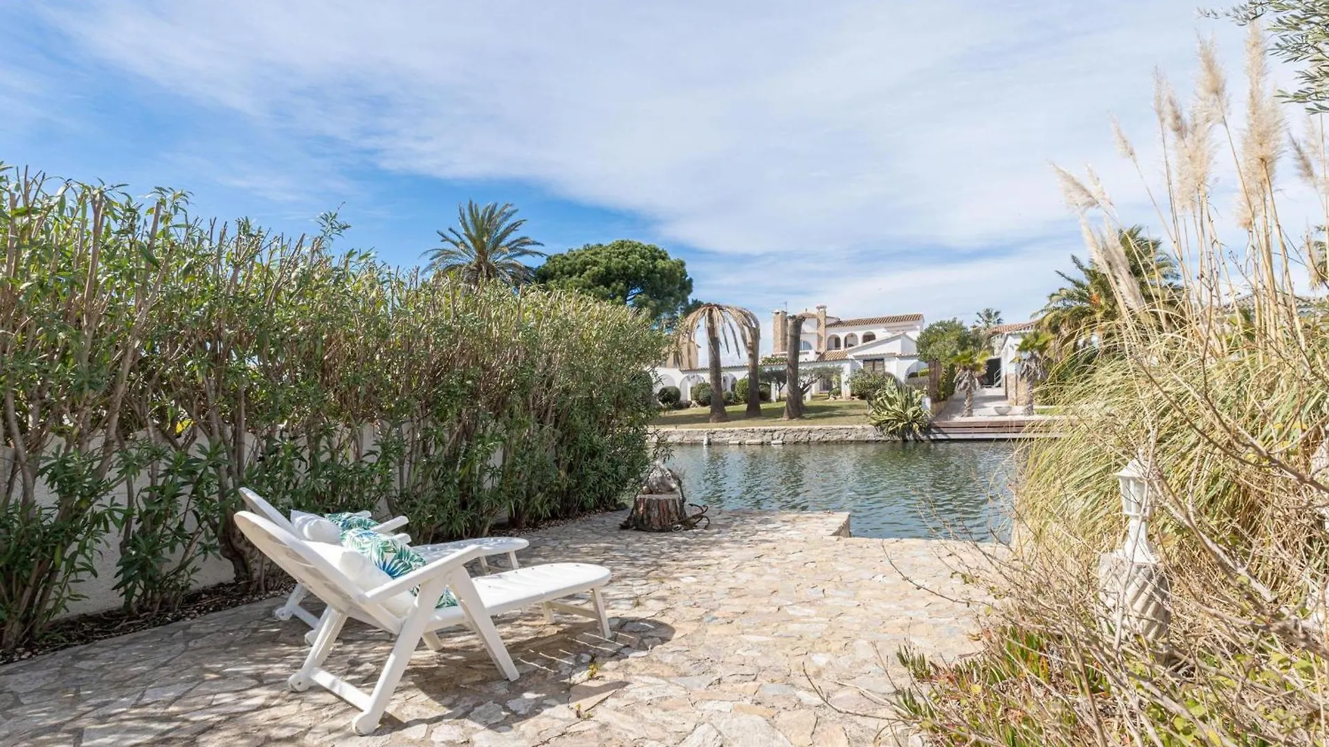 Holiday home Acogedor Chalet De 2 Dormitorios Con Amarre De 12,5M, Terraza Y Jardin En Empuriabrava - Hisp-288-62 Spain
