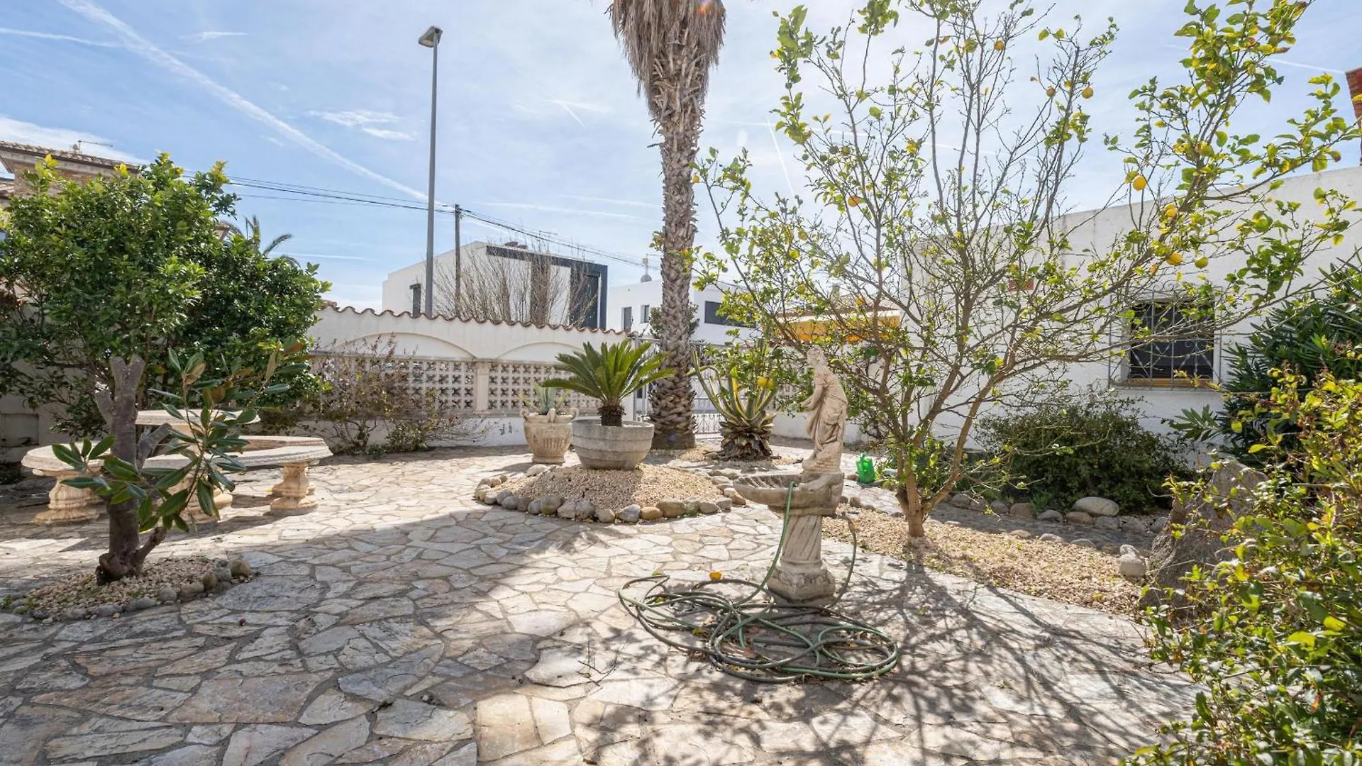 Holiday home Acogedor Chalet De 2 Dormitorios Con Amarre De 12,5M, Terraza Y Jardin En Empuriabrava - Hisp-288-62
